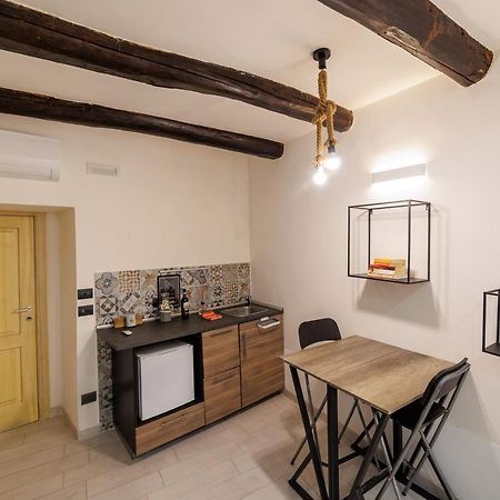 Legno Suite By HouseinNeapol Exteriér fotografie