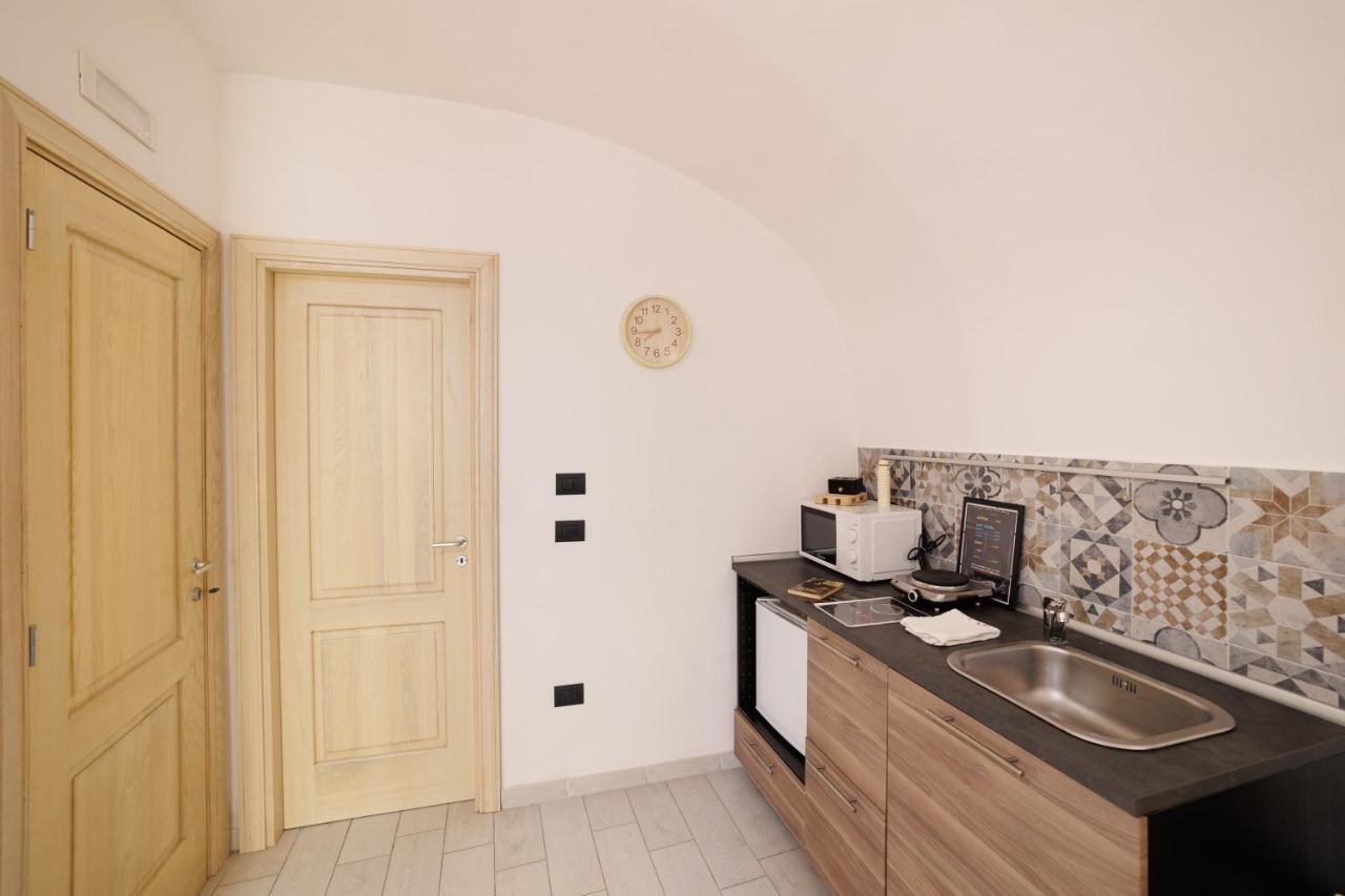 Legno Suite By HouseinNeapol Exteriér fotografie