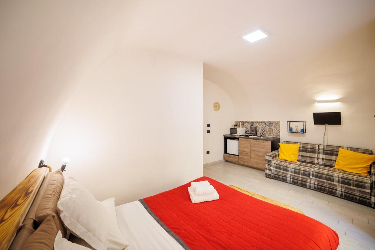 Legno Suite By HouseinNeapol Exteriér fotografie