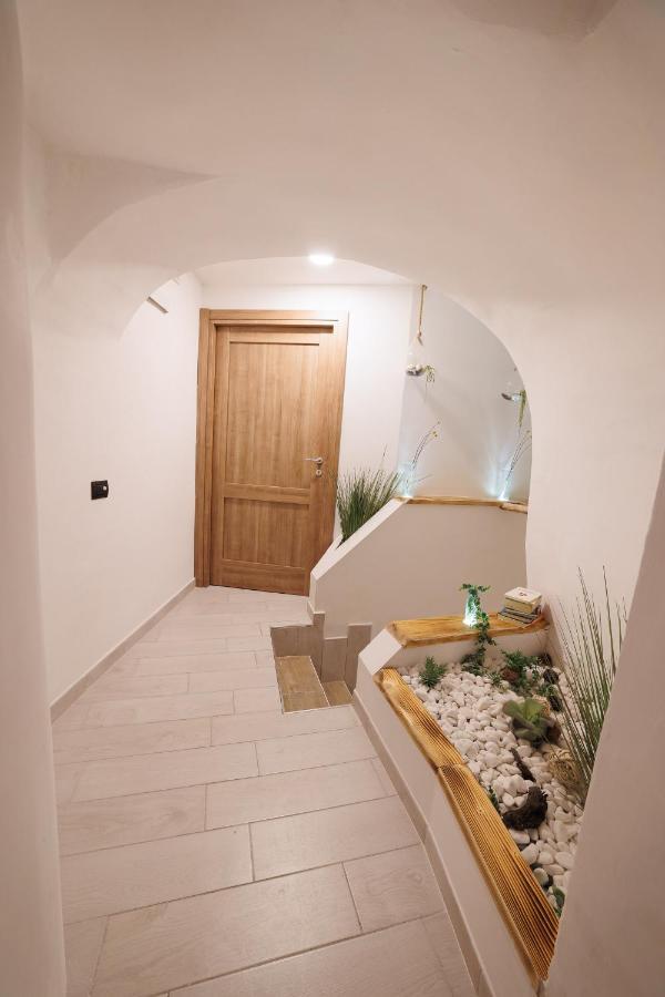Legno Suite By HouseinNeapol Exteriér fotografie