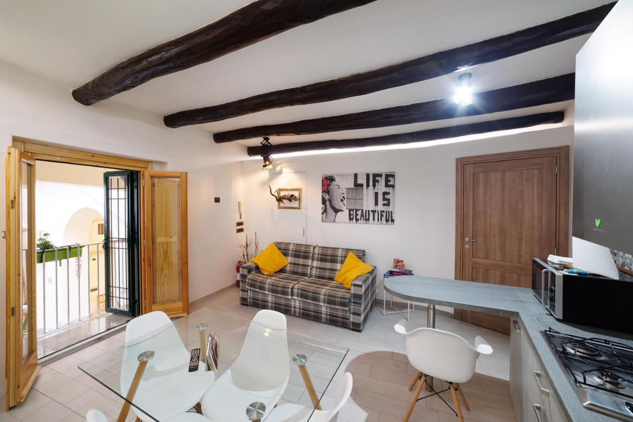 Legno Suite By HouseinNeapol Exteriér fotografie