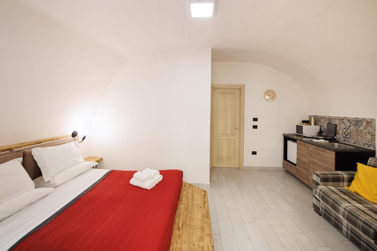 Legno Suite By HouseinNeapol Exteriér fotografie