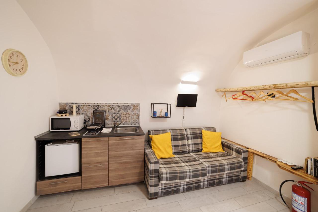 Legno Suite By HouseinNeapol Exteriér fotografie