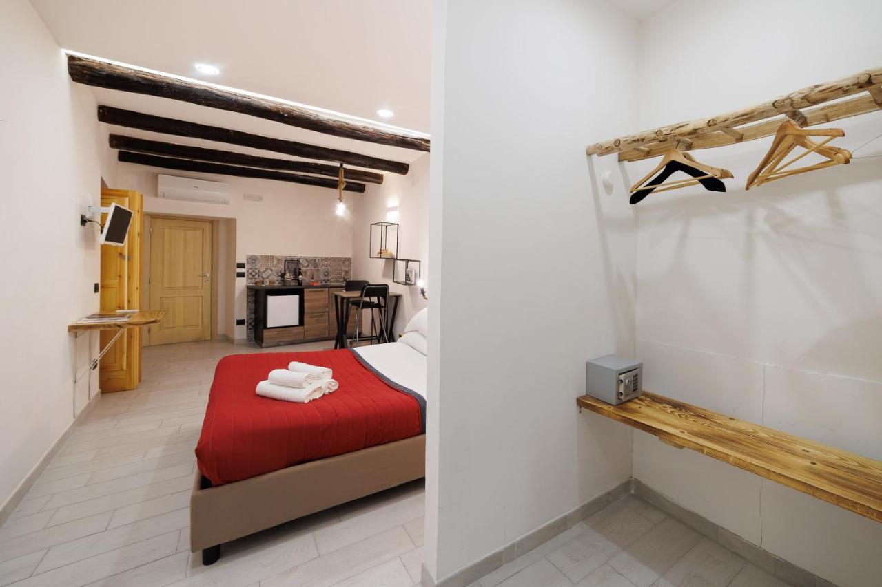 Legno Suite By HouseinNeapol Exteriér fotografie