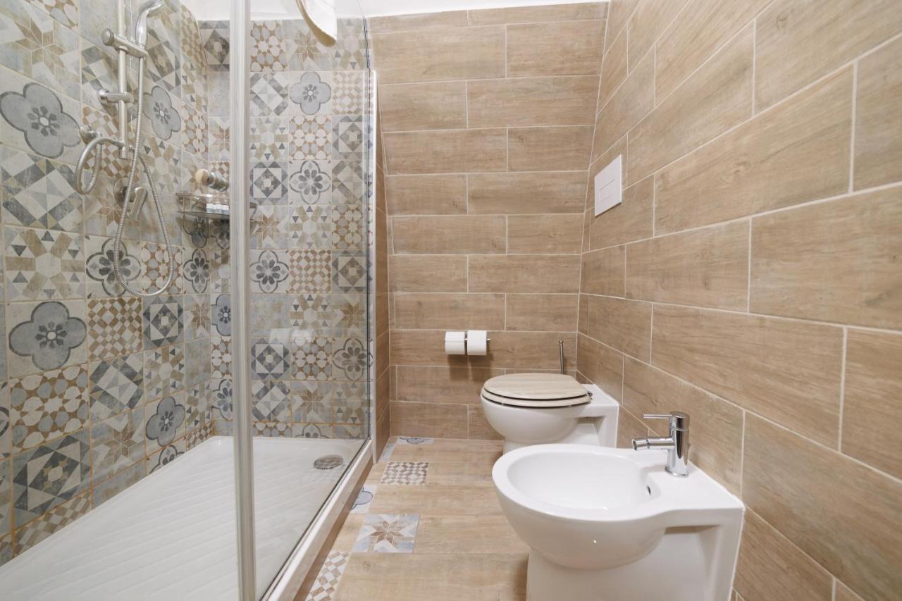 Legno Suite By HouseinNeapol Exteriér fotografie