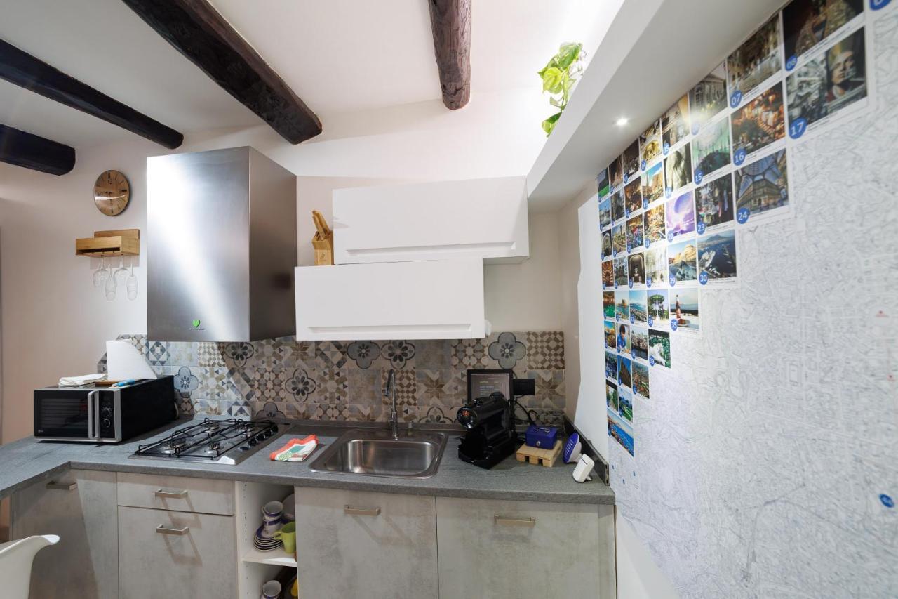 Legno Suite By HouseinNeapol Exteriér fotografie