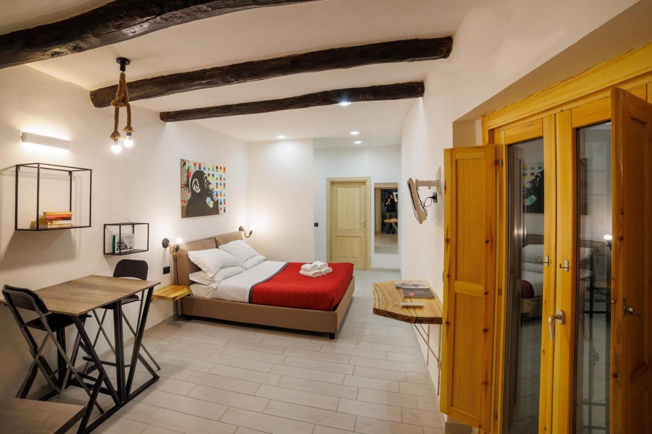 Legno Suite By HouseinNeapol Exteriér fotografie