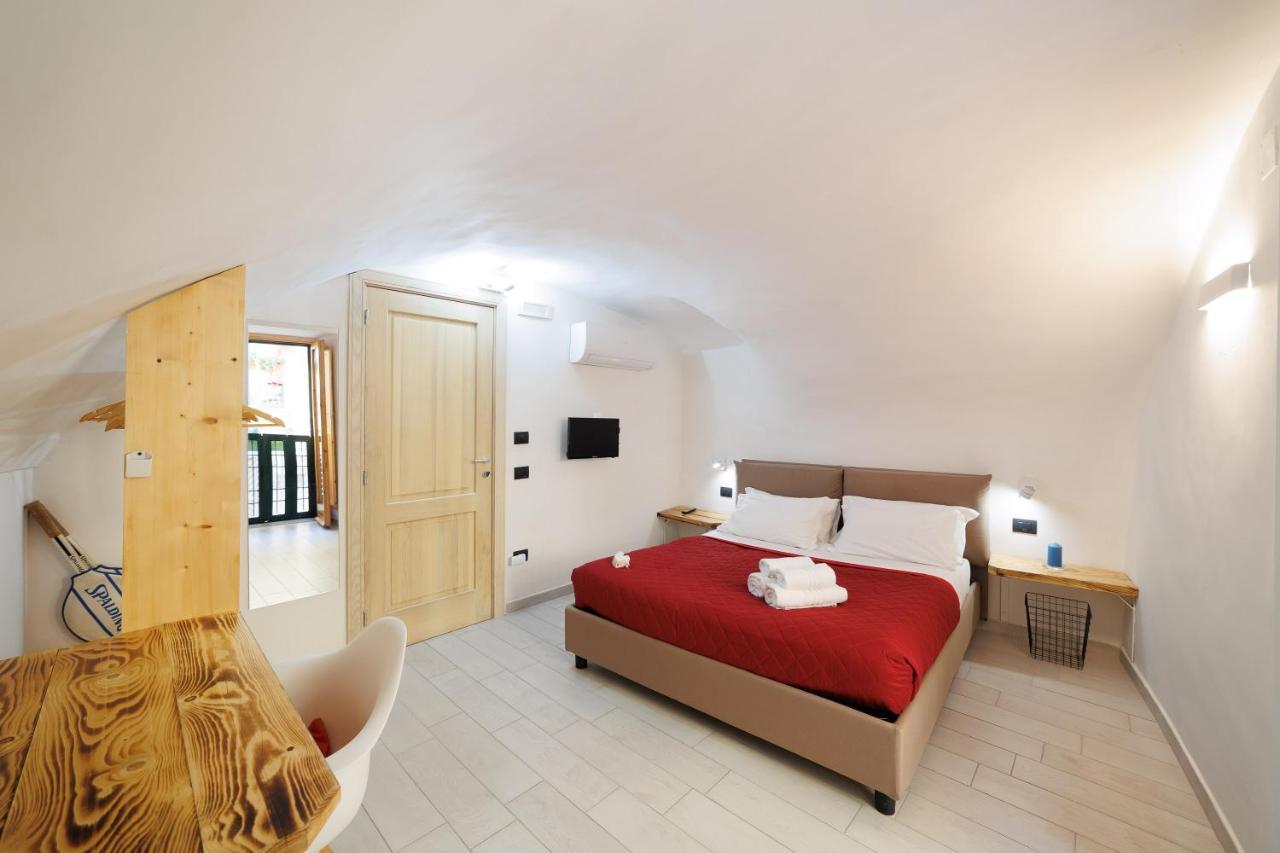 Legno Suite By HouseinNeapol Exteriér fotografie